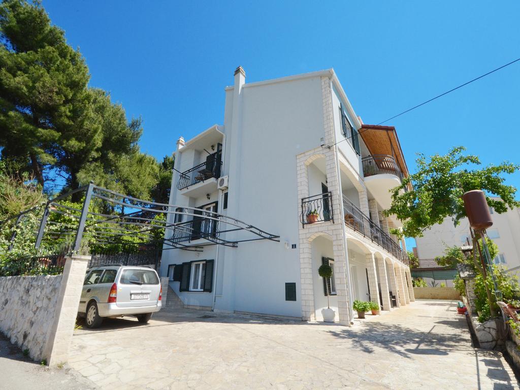 Apartment Vukadin Trogir Buitenkant foto